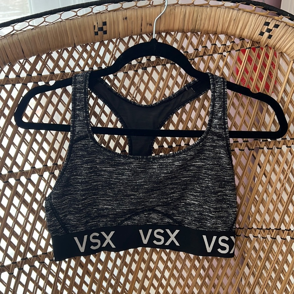Victoria’s Secret Sports Bra | Medium